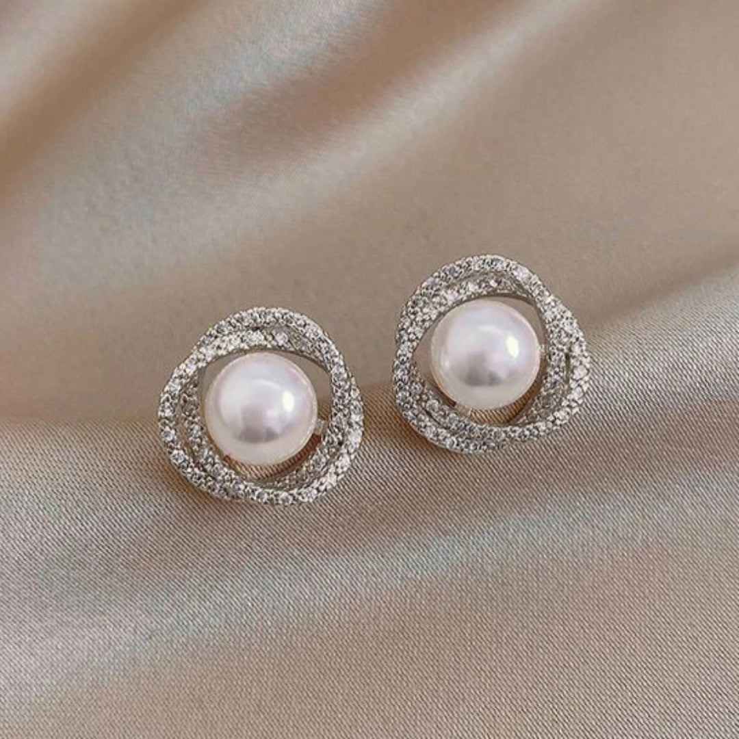 Aretes Elegantes Espirales Brillantes con Perlas