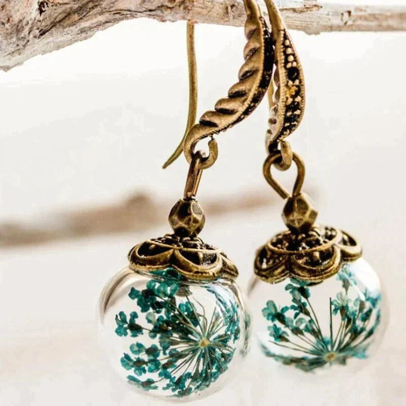 Aretes Colgantes Exóticos en Oro Antiguo