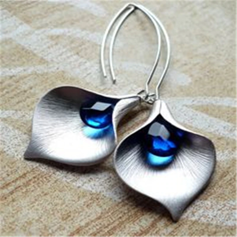 Aretes Vintage de Lotus con Cristal Azul